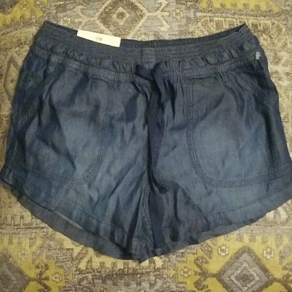 Altar'd state chambray short